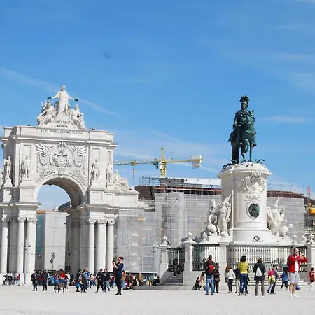 Chiado Downtown * Лиссабон